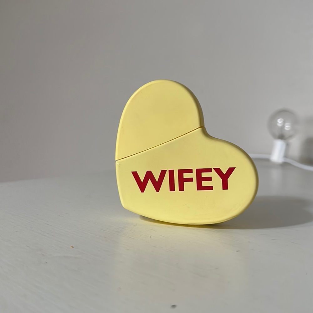 Kkw fragrance wifey